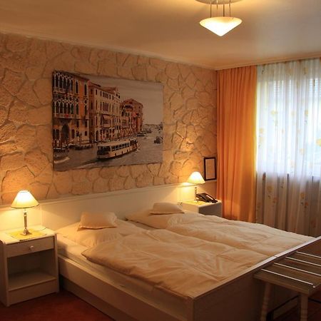 Hotel Die Post Όφενμπαχ Δωμάτιο φωτογραφία