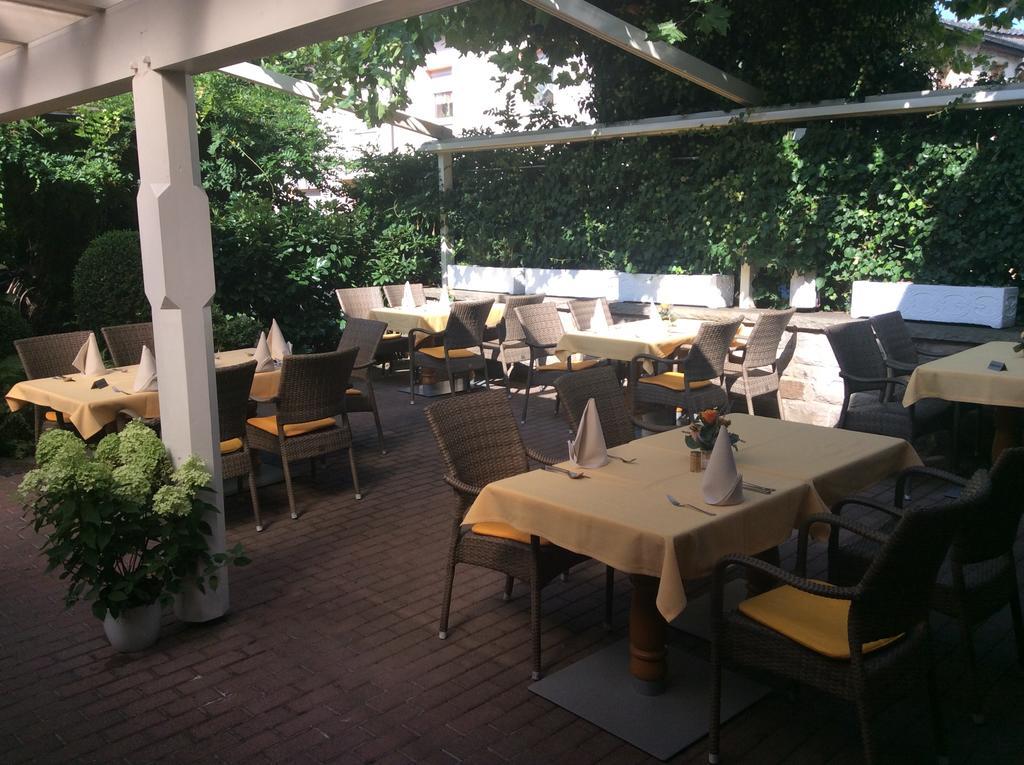 Hotel Die Post Όφενμπαχ Εξωτερικό φωτογραφία