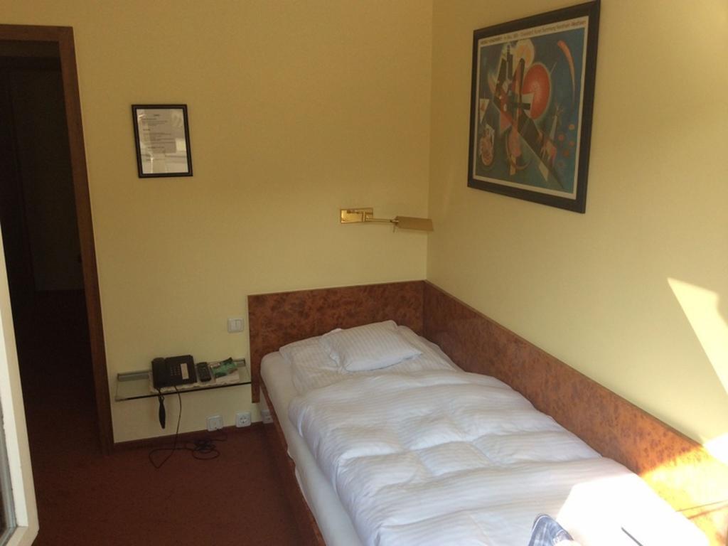 Hotel Die Post Όφενμπαχ Δωμάτιο φωτογραφία